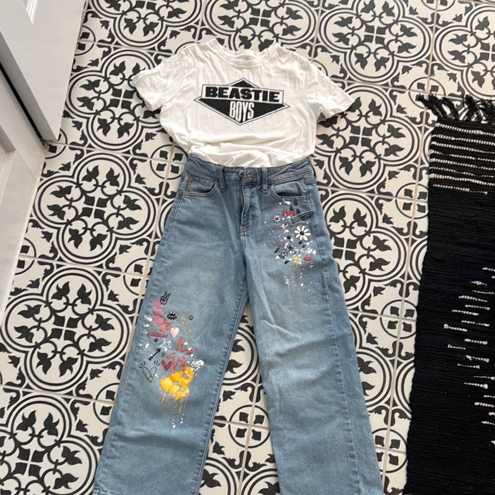 Floral Embroidered Blue Jeans & T